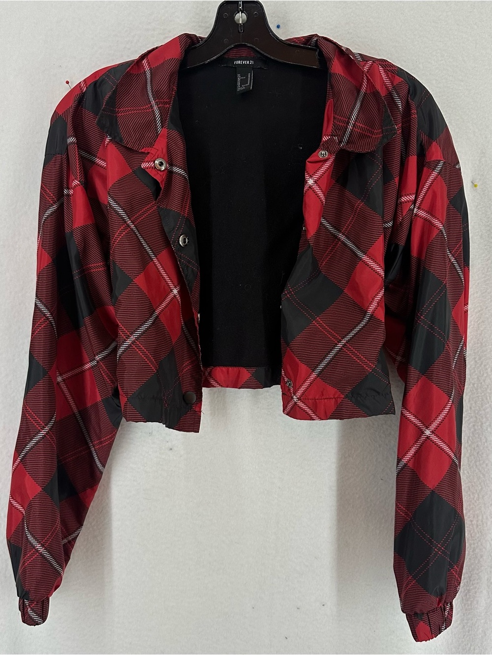 Forever 21 Red Black Plaid Cropped Open Front Wind Breaker Jacket Women’s Medium